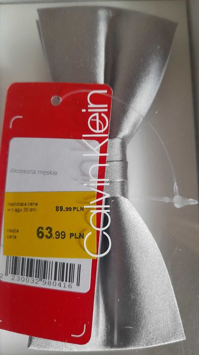 Muszka  Calvin Klein w kolorze metalowym / popielatym NOWA