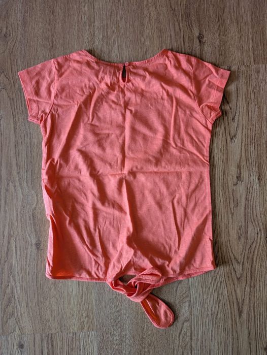 T-shirt play up menina