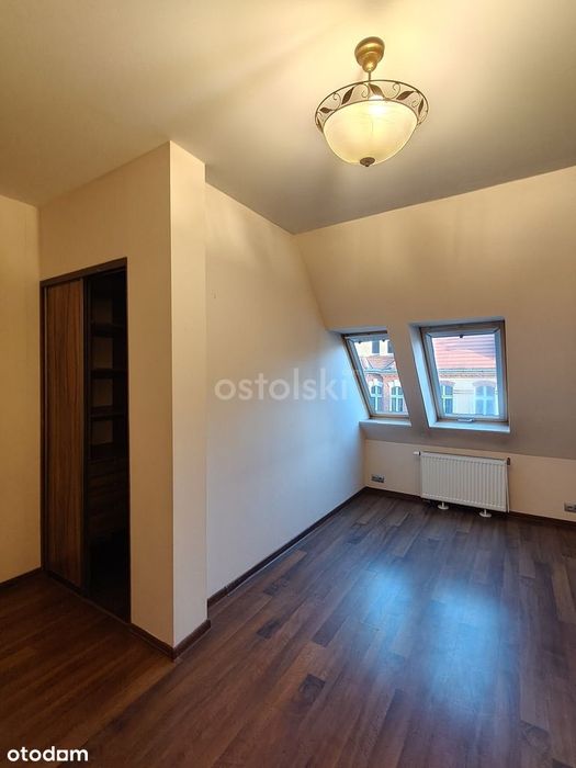 Oryginalny apartament z dużym tarasem