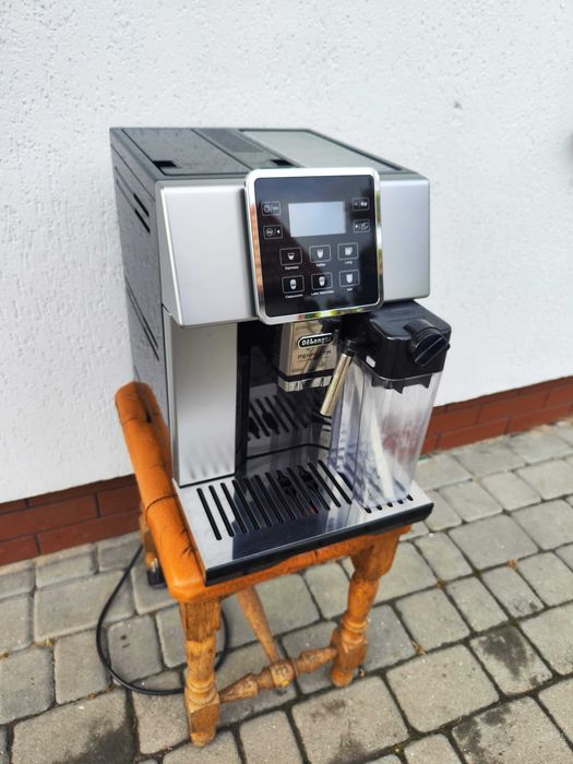 Кавомашина кофемашина Delonghi Perfecta EVO ESAM 428.80.SB