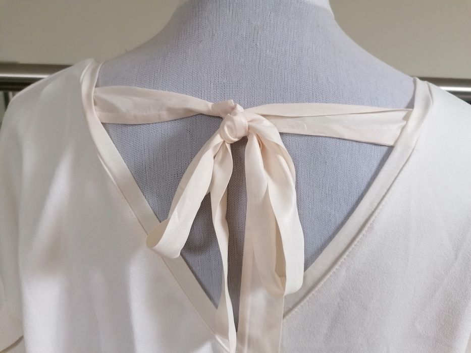 Blusa pérola como nova
