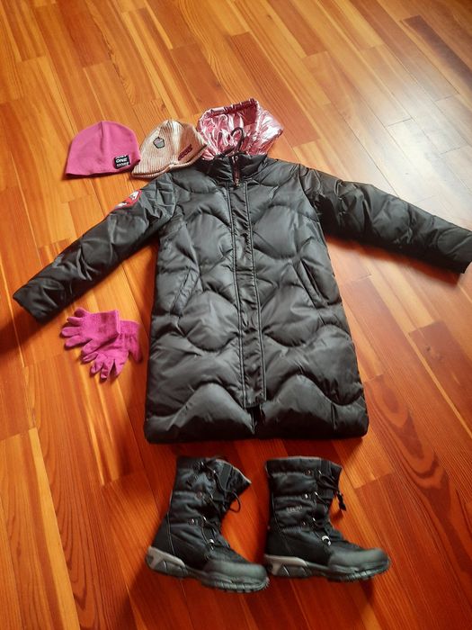 Пальто пуховик для дівчинки