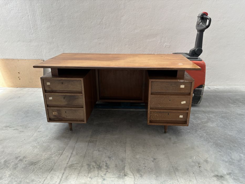Secretaria madeira maciça