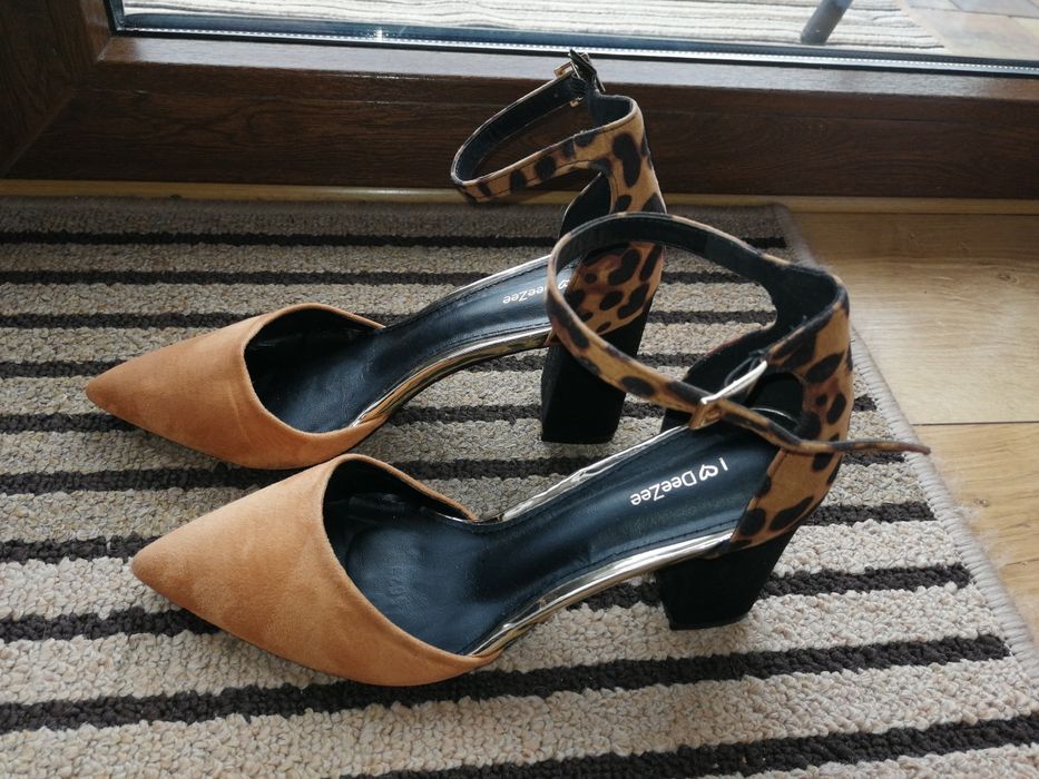 Buty czółenka Deezee