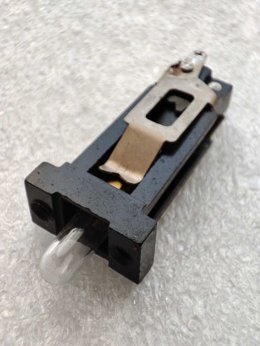 Патрон Держатель коммутаторных ламп ДКЛ 02