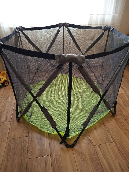 Манеж якісний  металевий