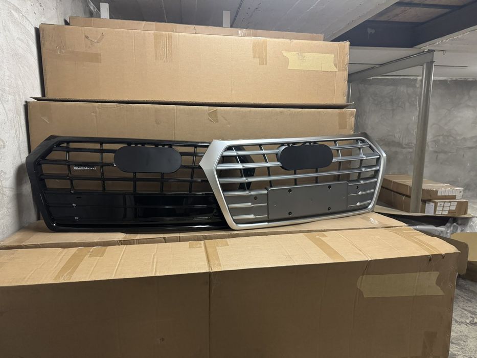 Audi Q5 17+ GRILLE решотка радиатора Ауди ку5