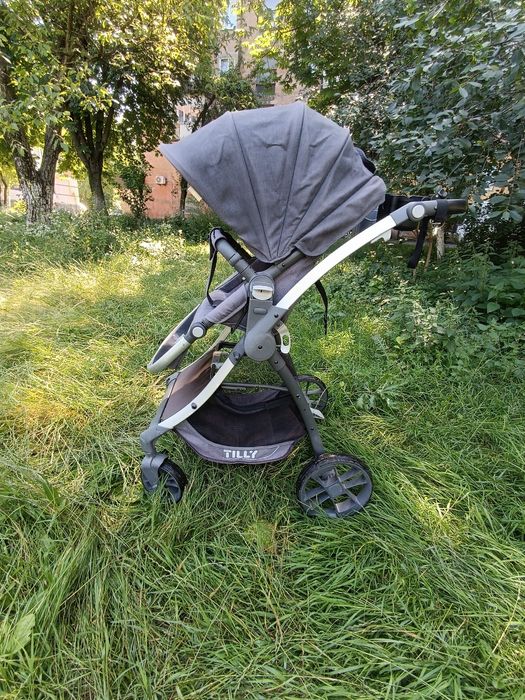 Прогулянкова коляска Tilly