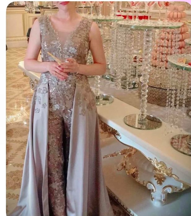 Вечірня сукня