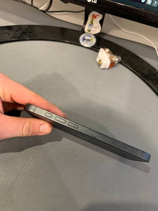 Айфон 16e 256gb 100% акб