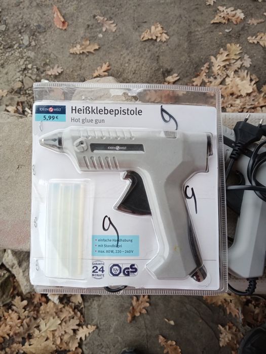 Продам клеящий пистолет