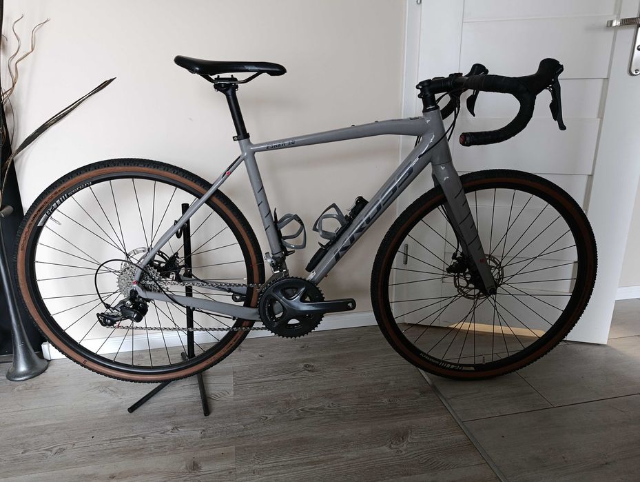 KROSS ESKER 1.0 2023 rama M (dla wzrostu 168-178cm) pedały SPD+gratisy