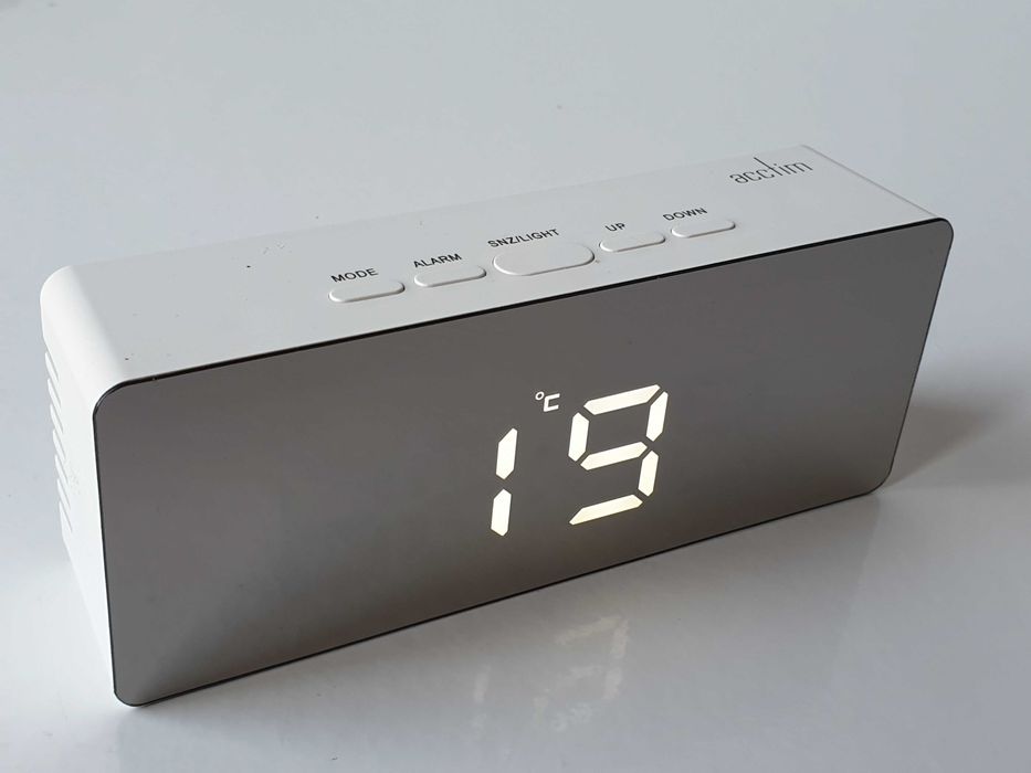 Годинник  температура будильник Acctim Medina White Clock 16092