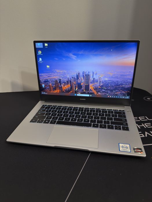 Huawei MateBook D14