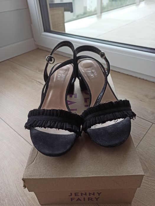 Sandałki czarne damskie