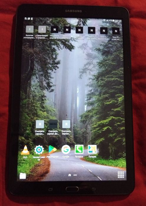 Планшет Самсунг відмінний стан  працює