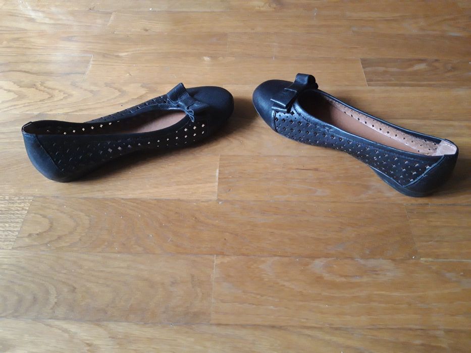 Sapatos rasos de mulher (36) da Linda Comfort (fabricados em Portugal)