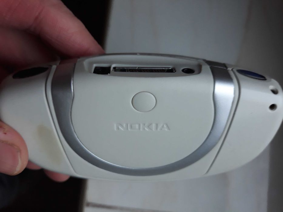 Nokia  3300  telefon