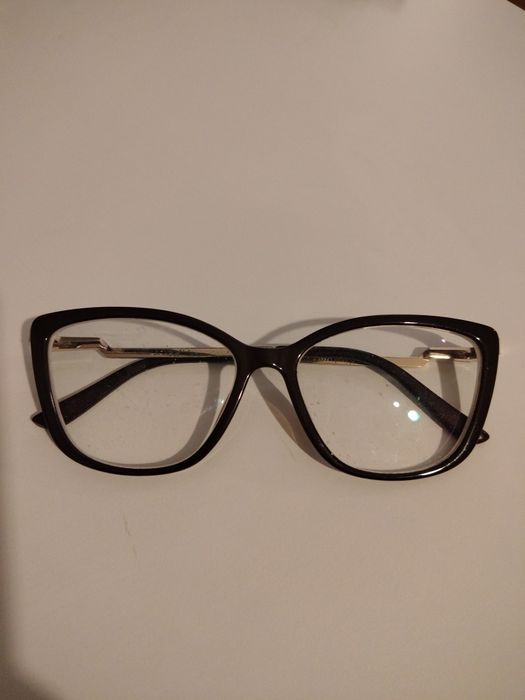 Okulary korekcyjne czekoladowe że zlotym