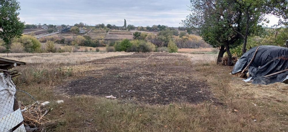 Продам будинок в с.м.т. Петрове