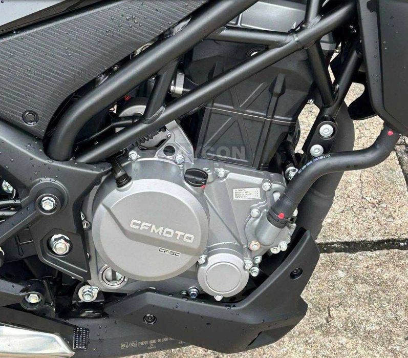 Мотоцикл CFMOTO 250NK LITE