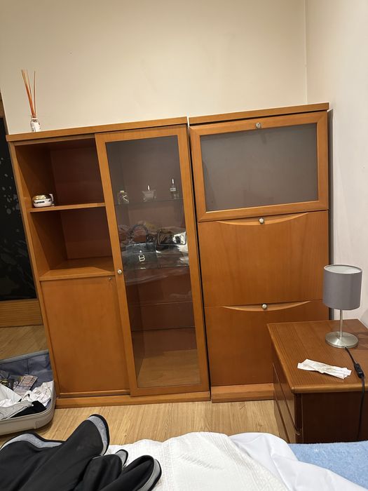 Móvel de Sala em Madeira – Elegante e Funcional