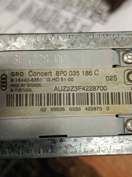 Rádio / auto-rádio AUDI A3 (8P1)
