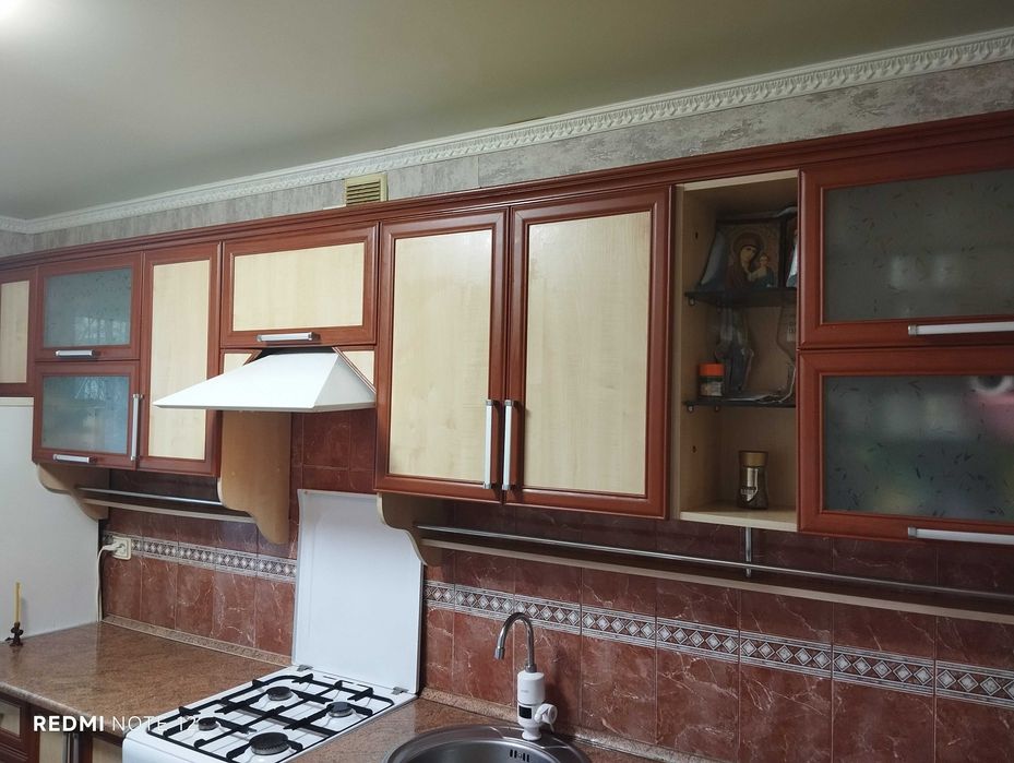 Продаю кухонні меблі