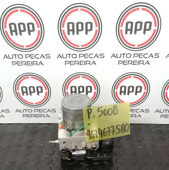 Módulo de ABS Peugeot 5008 referência 9674677580.