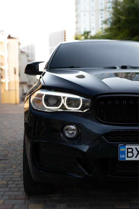 BMW X6 M-paker максимальная комплектации