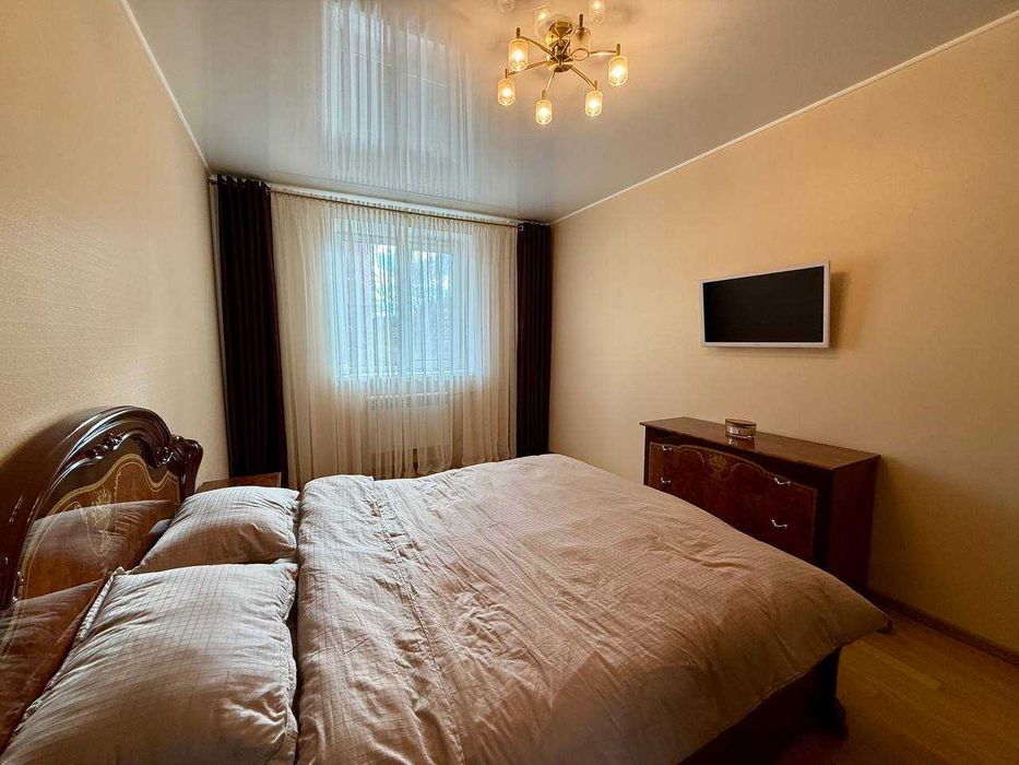 Трикімнатна квартира зайти і жити! Продаж по Є-відновленню!