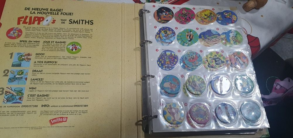 Coleção incompleta de vários tazos, flippos