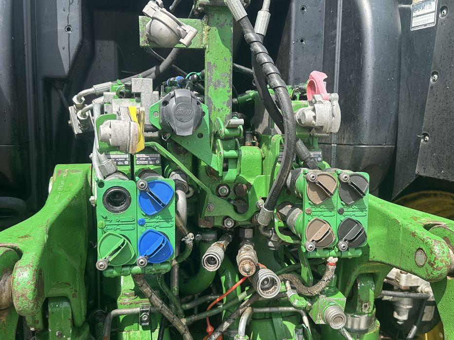 John deere 6210R