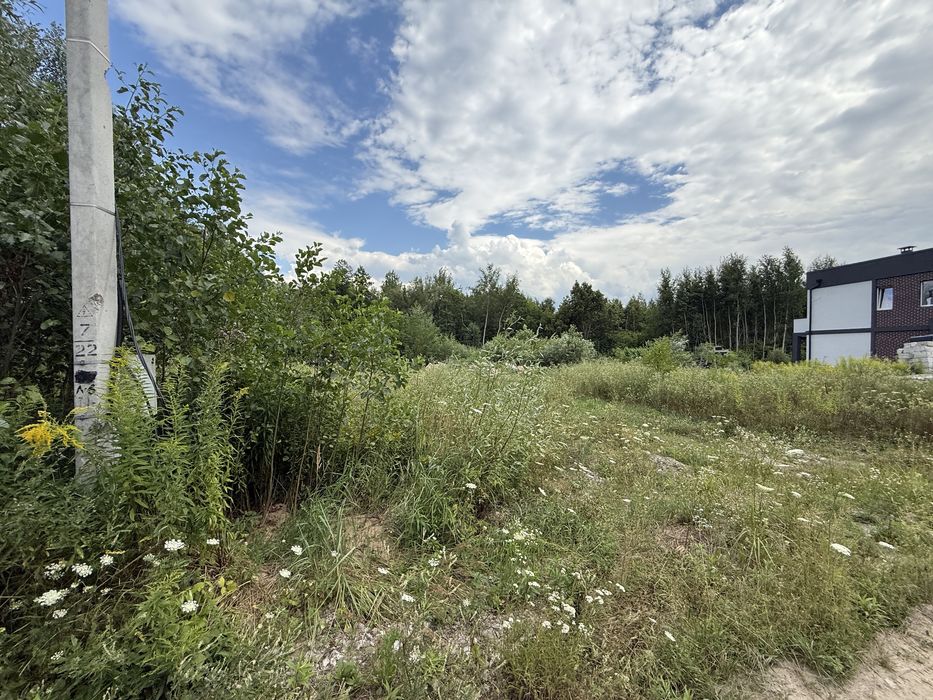 Земельна ділянка в Ірпені, на ділянці є 220В