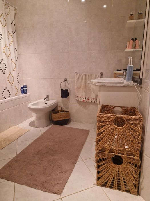 Apartamento T1 com garagem