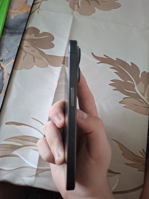 Iphone 15 pro stan bardzo dobry cena do negocjacji