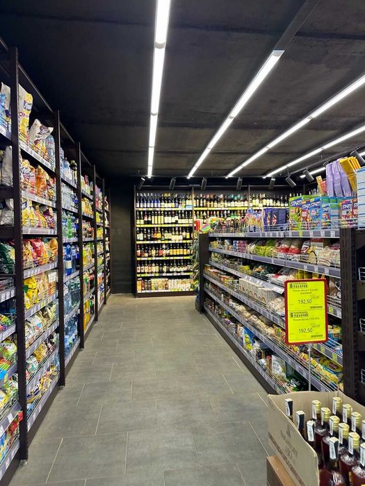 Продам Фасад 85 м2 перетин Антонова\Ушинськго біля NOVUS/Радіоринок