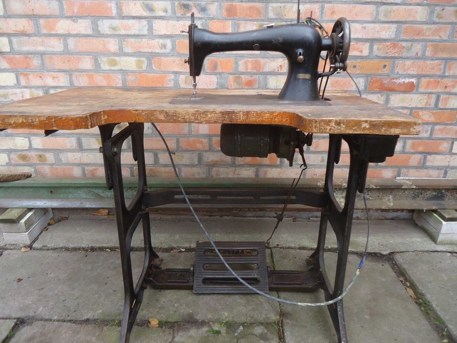 Швейна машина 22 класу, електропривід