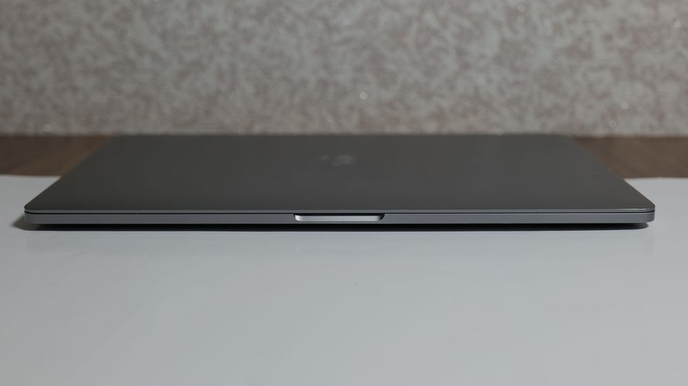  MacBook Pro 15” A1707 (2017) • i7 • 16GB • 250GB SSD #69