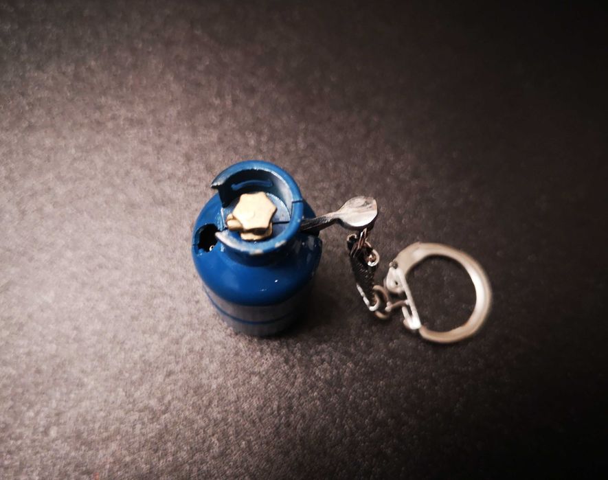 Isqueiro com formato