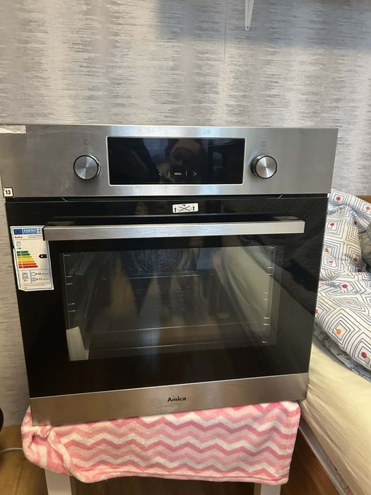 Nowy piekarnik Amica ED57638BA+ Q‑TYPE WiFi – srebrny, nieużywany