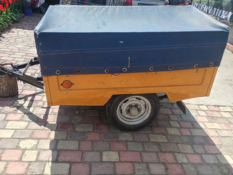 Прицеп автомобільний