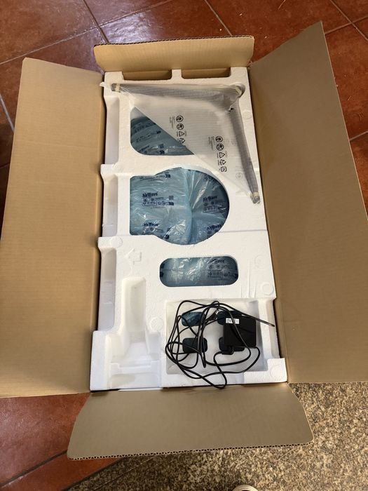 monitor gaming curvo ultralargo Samsung Odyssey G5 de 34 polegadas440101737280972803