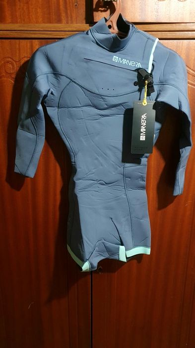 Manera Hybrid Surfers ,size S.