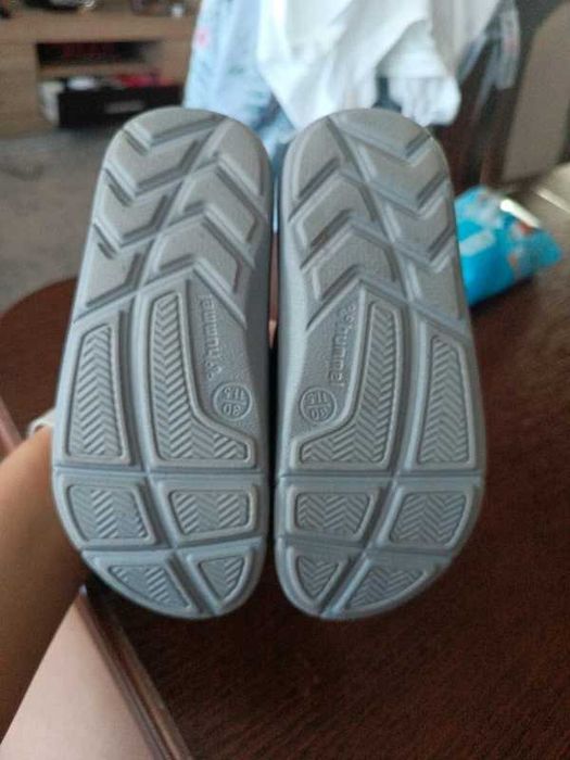 Klapki Hummel czarne