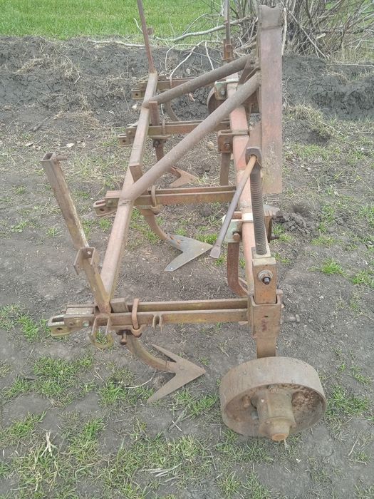 Продам культиватор.