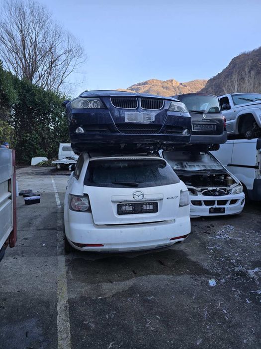 Є запчастини Mazda CX7 2007-2013