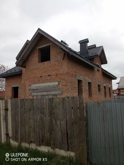 Продам будинок , продам дім .