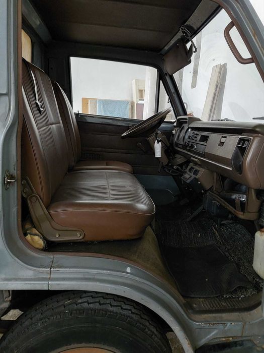 Carrinha Toyota Dyna a Diesel de um único proprietário