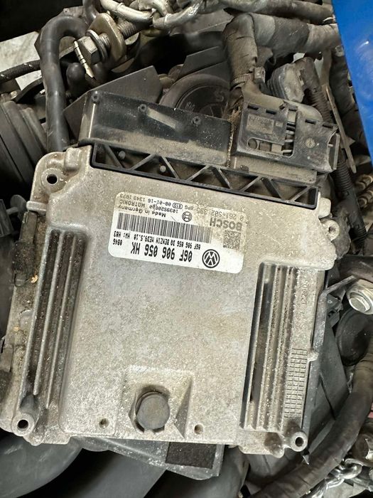 komputer Skoda 2.0 fsi 06F 906 056 HK